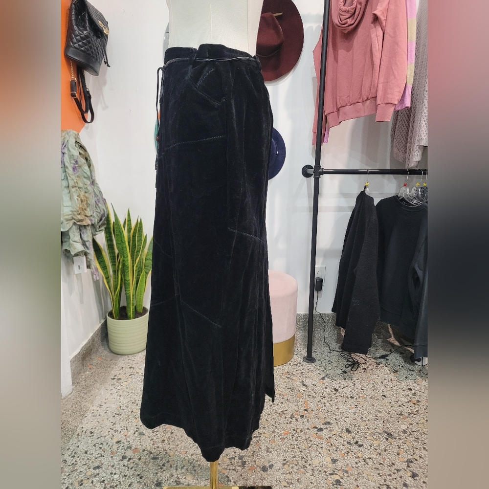 Vintage Black Maxi Skirt - Picture 4 of 7